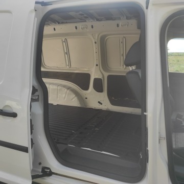 Volkswagen Caddy 2011,  1.6 diesel - Na sprzedaż za 22 500 zł - Nowe Miasto nad Pilicą - zdjęcie 12