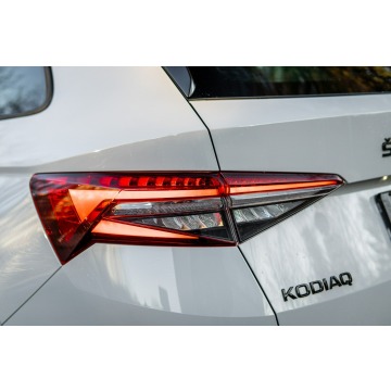 Skoda Kodiaq  SUV 2023,  2.0 diesel, automat - Na sprzedaż za 192 500 zł - Warszawa - zdjęcie 12