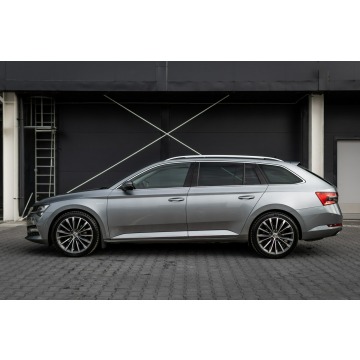 Skoda Superb 2021,  2.0 diesel, automat - Na sprzedaż za 135 500 zł - Warszawa - zdjęcie 7