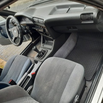 BMW Seria 3  Sedan/Limuzyna 1988,  1.8 benzyna - Na sprzedaż za 22 900 zł - Maków Mazowiecki - zdjęcie 12