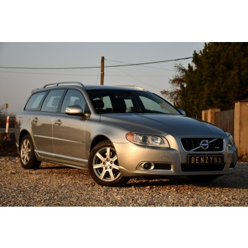 Volvo V70 2010,  2.0 benzyna, automat - Na sprzedaż za 23 999 zł - Nowe Sójki - zdjęcie 12