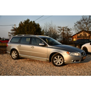 Volvo V70 2010,  2.0 benzyna, automat - Na sprzedaż za 23 999 zł - Nowe Sójki - zdjęcie 10