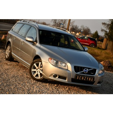Volvo V70 2010,  2.0 benzyna, automat - Na sprzedaż za 23 999 zł - Nowe Sójki - zdjęcie 11