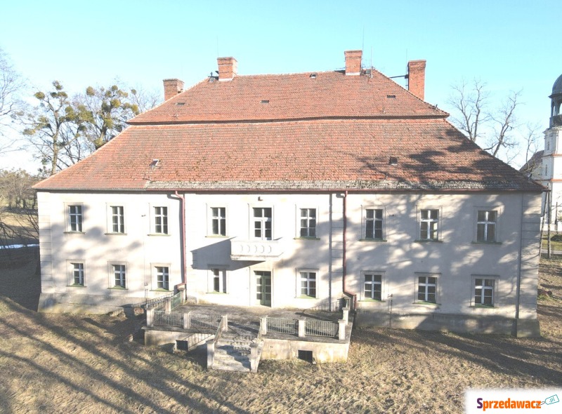 Na Sprzedaż Barokowy Dwór Bisk...