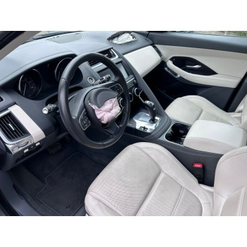 Jaguar E-PACE  SUV 2018,  2.0 benzyna, automat - Na sprzedaż za 29 900 zł - Margonin - zdjęcie 8