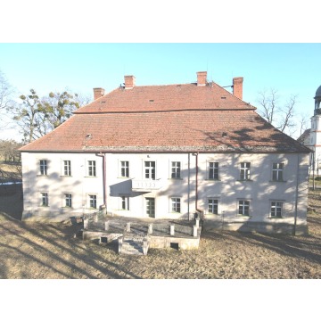 Na Sprzedaż Barokowy Dwór Biskupice, Opolskie.