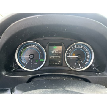 Toyota Auris 2014,  1.8 hybryda, automat - Na sprzedaż za 23 900 zł - Zagórów - zdjęcie 11