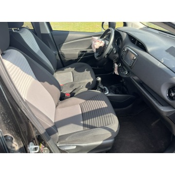Toyota Yaris  Hatchback 2017,  1.0 benzyna - Na sprzedaż za 18 900 zł - Zagórów - zdjęcie 9