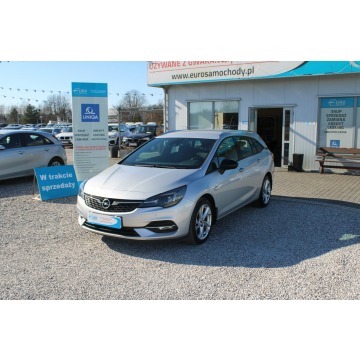Opel Astra  Kombi 2021,  1.2 benzyna - Na sprzedaż za 39 900 zł - Warszawa - zdjęcie 2