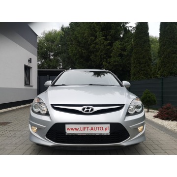 Hyundai i30 2010,  1.6 diesel - Na sprzedaż za 17 900 zł - Strzegom - zdjęcie 2