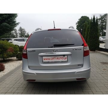 Hyundai i30 2010,  1.6 diesel - Na sprzedaż za 17 900 zł - Strzegom - zdjęcie 7