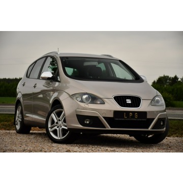 Seat Altea XL  Minivan/Van 2010,  1.8 benzyna+LPG, automat - Na sprzedaż za 20 999 zł - Nowe Sójki - zdjęcie 2