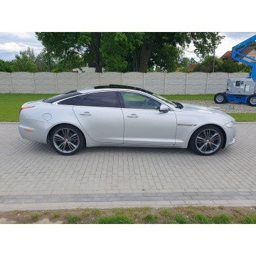 Jaguar XJ  Sedan/Limuzyna 2011,  3.0 diesel, automat - Na sprzedaż za 52 000 zł - Strobice - zdjęcie 10