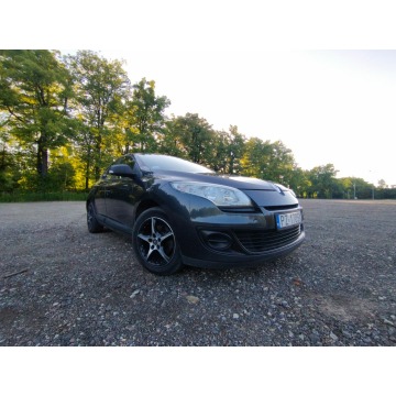 Renault Megane  Hatchback 2012,  1.6 benzyna - Na sprzedaż za 16 900 zł - Wałbrzych - zdjęcie 2