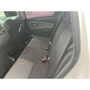 Toyota Yaris  Hatchback 2016,  1.3 benzyna - Na sprzedaż za 13 900 zł - Zagórów - zdjęcie 8