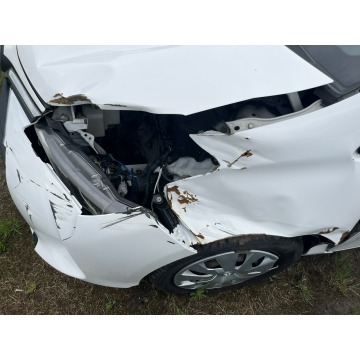 Toyota Yaris  Hatchback 2016,  1.3 benzyna - Na sprzedaż za 13 900 zł - Zagórów - zdjęcie 10