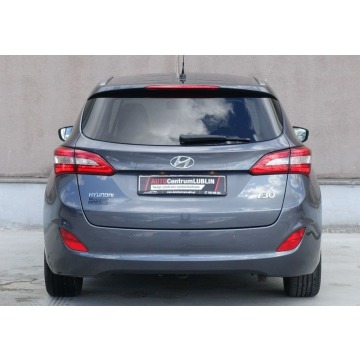 Hyundai i30  Kombi 2016,  1.6 diesel - Na sprzedaż za 33 500 zł - Lublin - zdjęcie 9