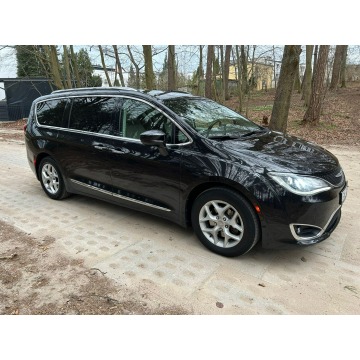 Chrysler Pacifica  Minivan/Van 2018,  3.6 benzyna+LPG, automat - Na sprzedaż za 79 900 zł - Reda - zdjęcie 9