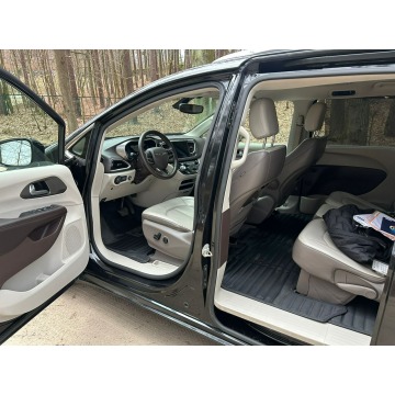 Chrysler Pacifica  Minivan/Van 2018,  3.6 benzyna+LPG, automat - Na sprzedaż za 79 900 zł - Reda - zdjęcie 11