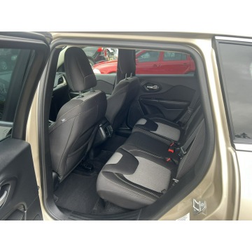 Jeep Cherokee  SUV 2015,  2.0 diesel - Na sprzedaż za 43 999 zł - Gostyń - zdjęcie 9
