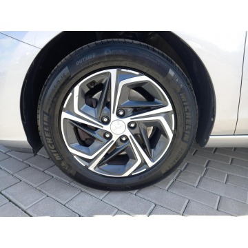 Hyundai i30  Hatchback 2022,  1.5 benzyna - Na sprzedaż za 73 900 zł - Wejherowo - zdjęcie 8