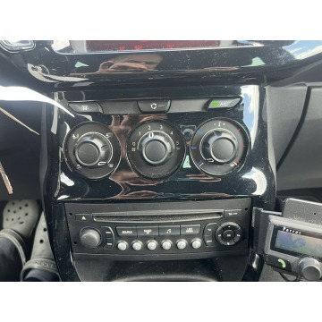 Citroen DS3  Hatchback 2015,  1.6 diesel - Na sprzedaż za 15 000 zł - Zagórów - zdjęcie 11