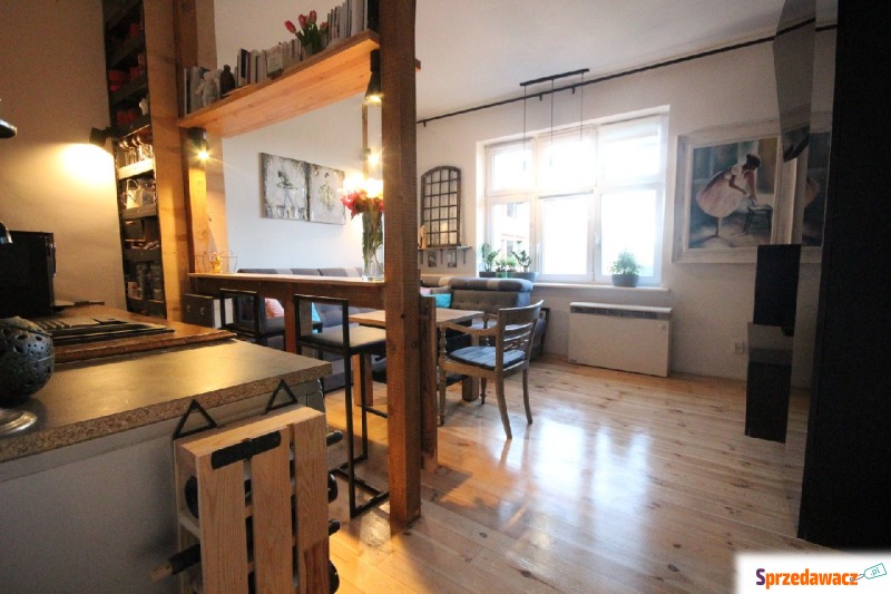 Mieszkanie dwupokojowe Wrocław - Śródmieście,   37 m2, 4 piętro - Sprzedam