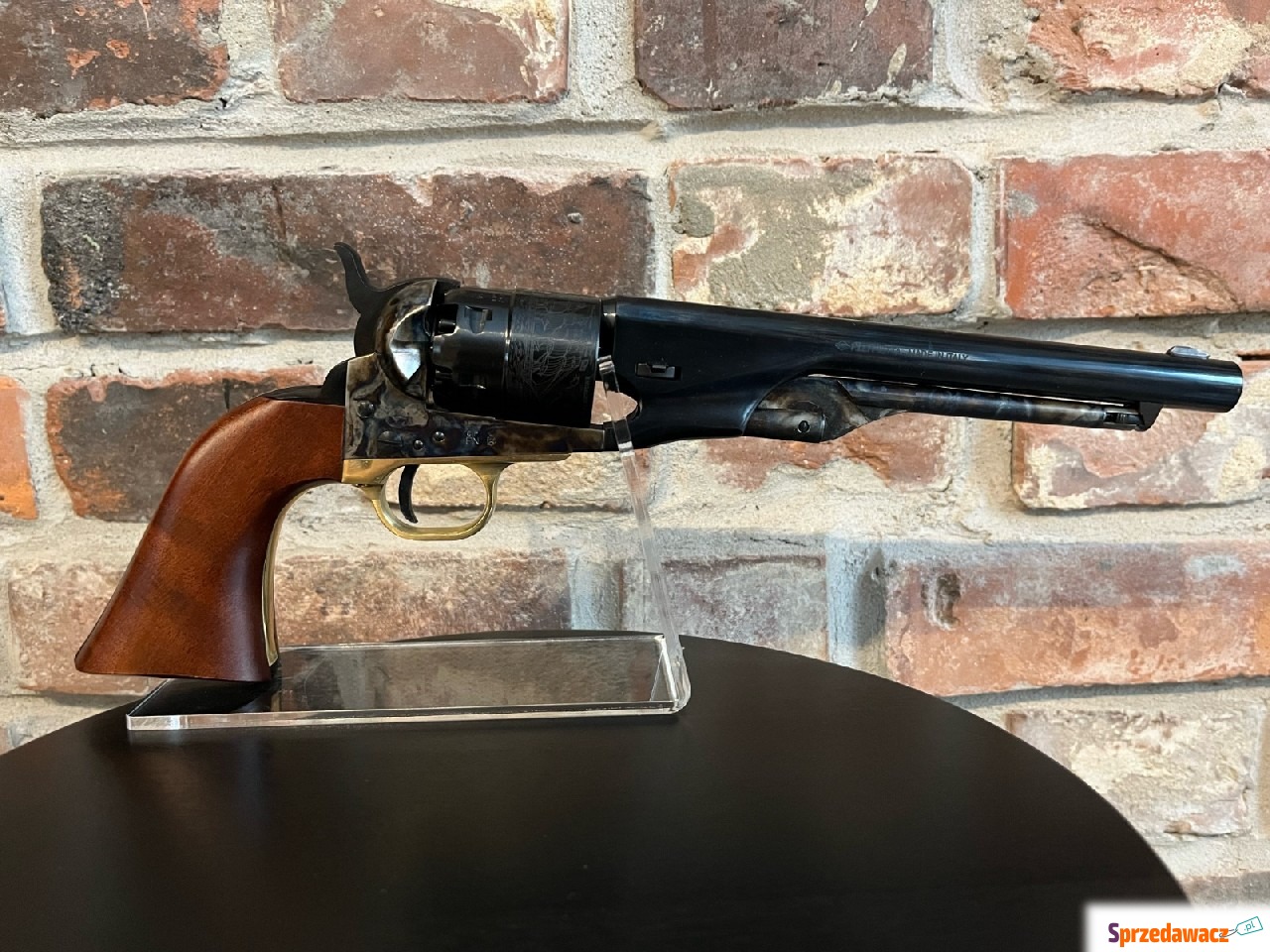Rewolwer czarnoprochowy Colt 1860...