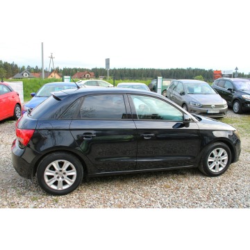 Audi A1  Hatchback 2012,  1.6 diesel - Na sprzedaż za 29 500 zł - Harklowa - zdjęcie 4