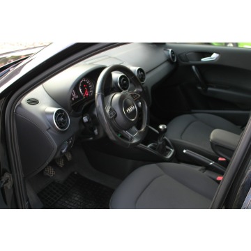 Audi A1  Hatchback 2012,  1.6 diesel - Na sprzedaż za 29 500 zł - Harklowa - zdjęcie 12