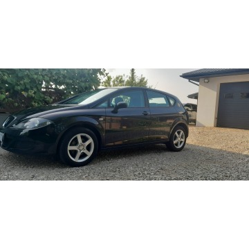 Seat Leon  Hatchback 2009,  1.6 benzyna - Na sprzedaż za 15 900 zł - Dudki - zdjęcie 2