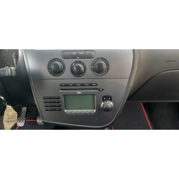 Seat Leon  Hatchback 2009,  1.6 benzyna - Na sprzedaż za 15 900 zł - Dudki - zdjęcie 11