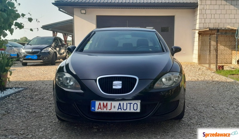 Seat Leon  Hatchback 2009,  1.6 benzyna - Na sprzedaż za 15 900 zł - Dudki