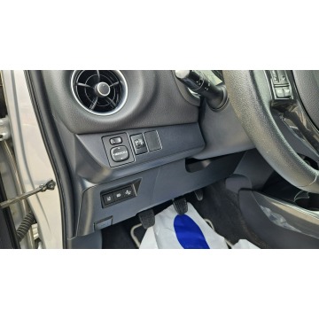 Toyota Yaris  Hatchback 2019,  1.5 benzyna - Na sprzedaż za 49 900 zł - Warszawa - zdjęcie 9