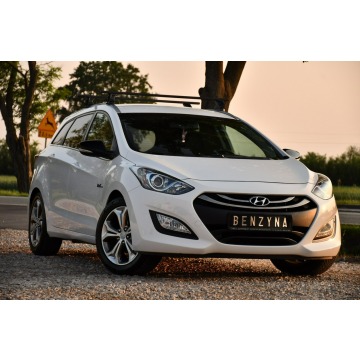 Hyundai i30  Hatchback 2014,  1.6 benzyna - Na sprzedaż za 26 999 zł - Nowe Sójki - zdjęcie 3