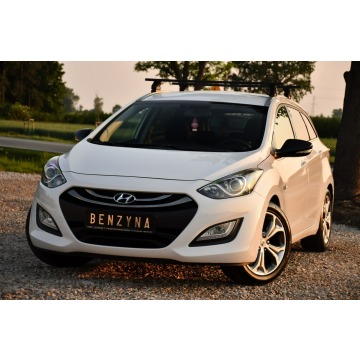 Hyundai i30  Hatchback 2014,  1.6 benzyna - Na sprzedaż za 26 999 zł - Nowe Sójki - zdjęcie 8