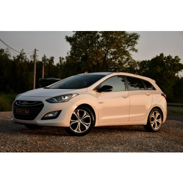 Hyundai i30  Hatchback 2014,  1.6 benzyna - Na sprzedaż za 26 999 zł - Nowe Sójki - zdjęcie 11
