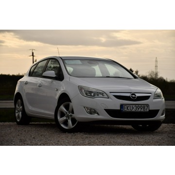 Opel Astra  Hatchback 2011,  1.4 benzyna - Na sprzedaż za 21 999 zł - Nowe Sójki - zdjęcie 4