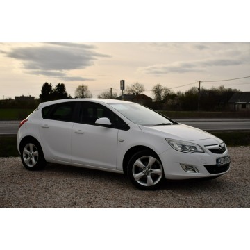 Opel Astra  Hatchback 2011,  1.4 benzyna - Na sprzedaż za 21 999 zł - Nowe Sójki - zdjęcie 3
