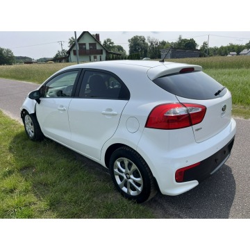 Kia Rio  Hatchback 2016,  1.2 benzyna - Na sprzedaż za 18 900 zł - Zagórów - zdjęcie 4