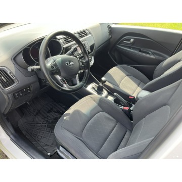 Kia Rio  Hatchback 2016,  1.2 benzyna - Na sprzedaż za 18 900 zł - Zagórów - zdjęcie 6