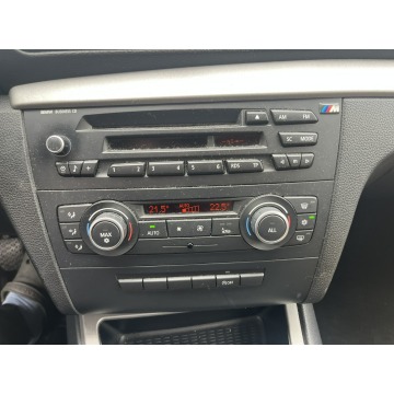BMW Seria 1  Hatchback 2011,  2.0 diesel - Na sprzedaż za 11 900 zł - Zagórów - zdjęcie 11