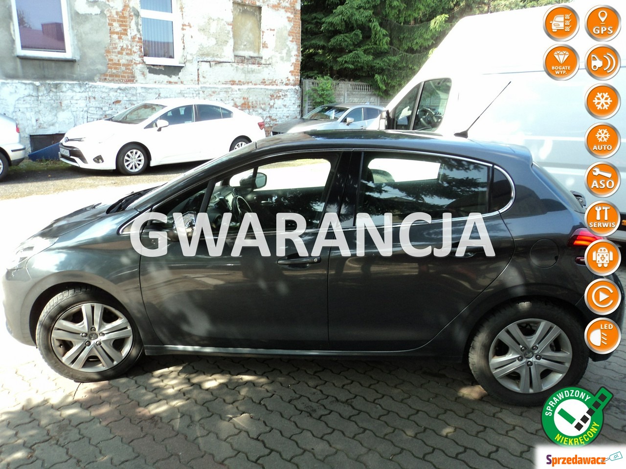 Peugeot 208 2016