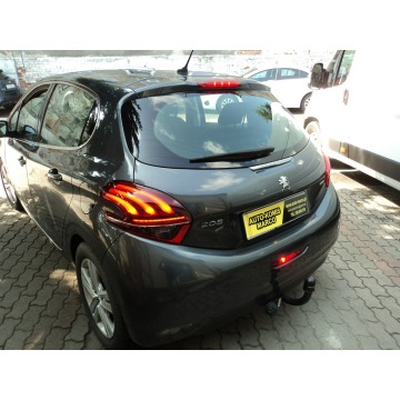Peugeot 208  Hatchback 2016,  1.2 benzyna - Na sprzedaż za 22 000 zł - Lublin - zdjęcie 5