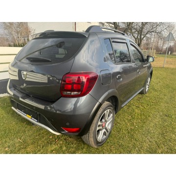 Dacia Sandero Stepway  SUV 2017,  0.9 benzyna - Na sprzedaż za 31 500 zł - Tuliszków - zdjęcie 2