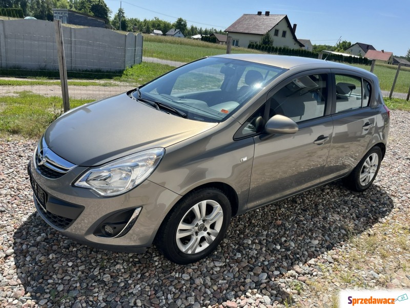 Opel Corsa  Hatchback 2013,  1.4 benzyna - Na sprzedaż za 14 900 zł - Zagórów