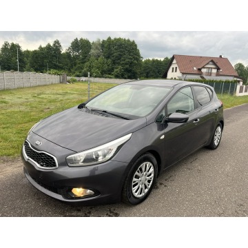 Kia Ceed  Hatchback 2012,  1.6 benzyna - Na sprzedaż za 16 900 zł - Zagórów - zdjęcie 2