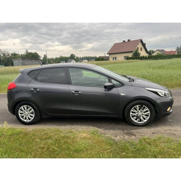 Kia Ceed  Hatchback 2012,  1.6 benzyna - Na sprzedaż za 16 900 zł - Zagórów - zdjęcie 7