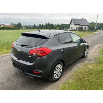 Kia Ceed  Hatchback 2012,  1.6 benzyna - Na sprzedaż za 16 900 zł - Zagórów - zdjęcie 8