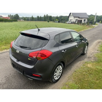 Kia Ceed  Hatchback 2012,  1.6 benzyna - Na sprzedaż za 16 900 zł - Zagórów - zdjęcie 9